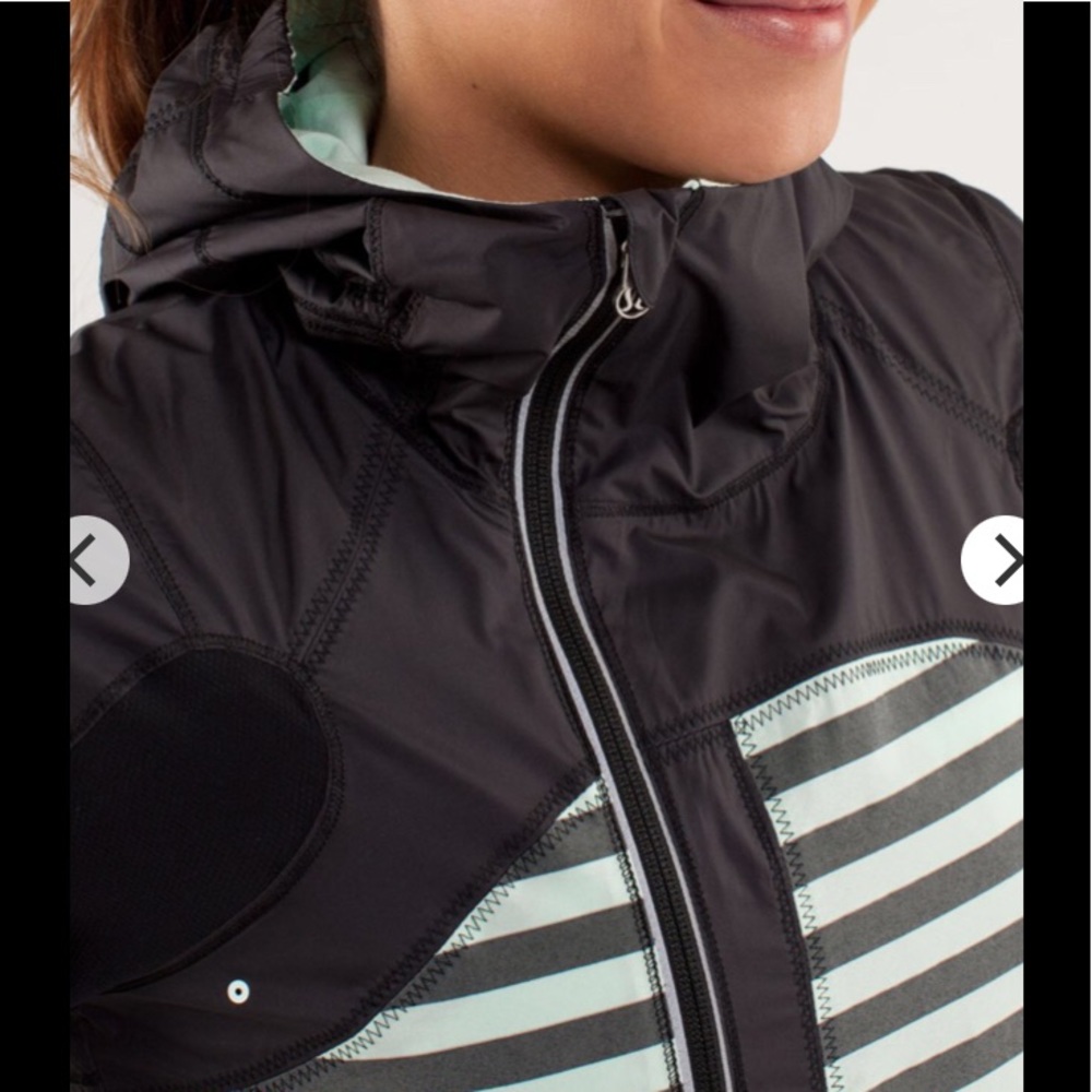 NWOT Lululemon Run: Get Up And Glow Jacket *Reflective 360 Sea Stripe Mint/Black - Picture 4 of 12